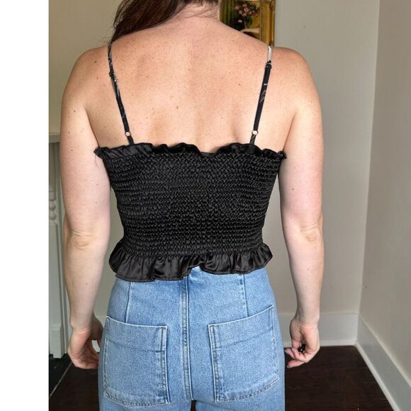 Dress Forum Cropped Swirl Pattern Top Size Small - Picture 3 of 4